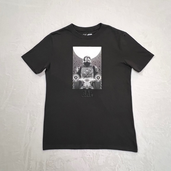 GAP Star Wars Mandalorian Graphic Short Sleeve TShirt - Picture 1 of 7